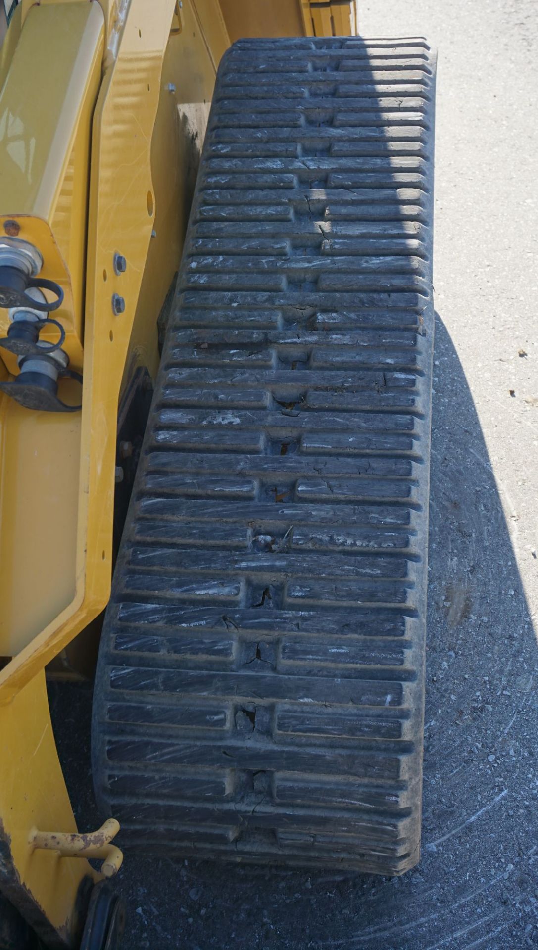 2019 CATERPILLAR MODEL 289D SKID STEER LOADER W/ ENCLOSED CAB, BACKUP CAMERA, HEAT, A/C, RADIO, S/ - Image 17 of 17