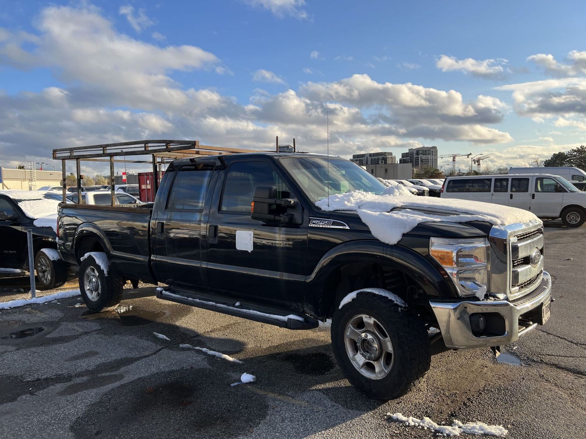 2014 FORD F250SD XLT PICKUP TRUCK 4X4 W/ 6.2L V8 GAS ENGINE, VIN 1FT7W2B68EEB71504 (229,239 KM) ( - Image 3 of 13