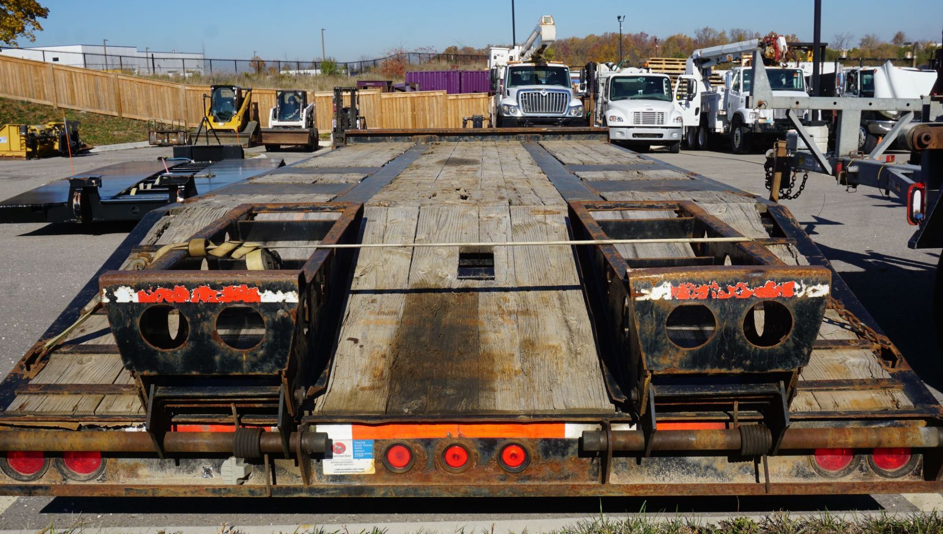 2016 LANDOLL MODEL L4024 TANDEM AXLE FLAT-DECK TAG TRAILER, 24' WOOD DECK, 40,000 LBS CAPACITY, - Image 6 of 25