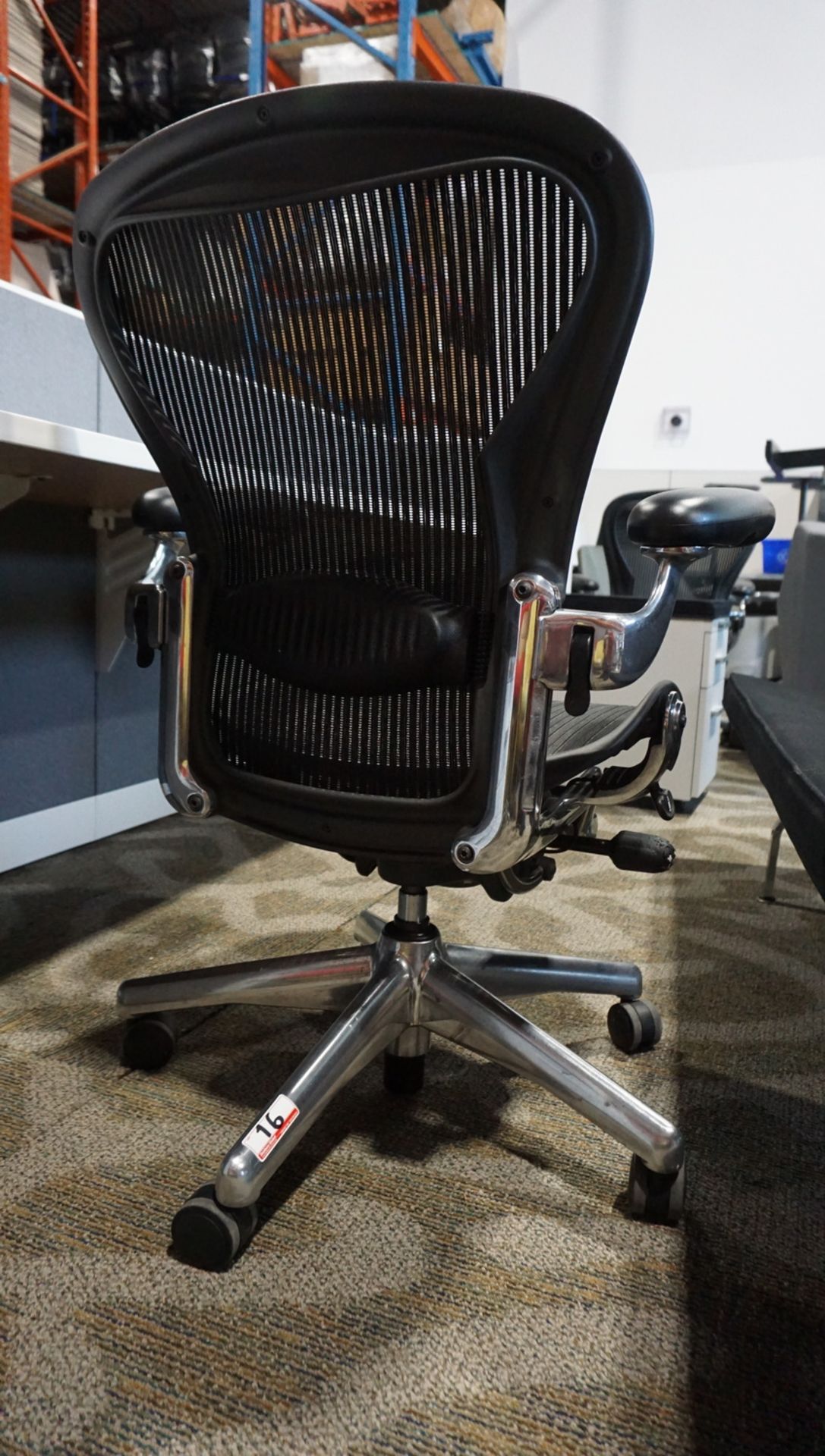 HERMAN MILLER AERON (SIZE B) OFFICE CHAIR W/ POLISHED ALUMINUM FRAME & BASE, LUMBAR SUPPORT, - Image 2 of 4