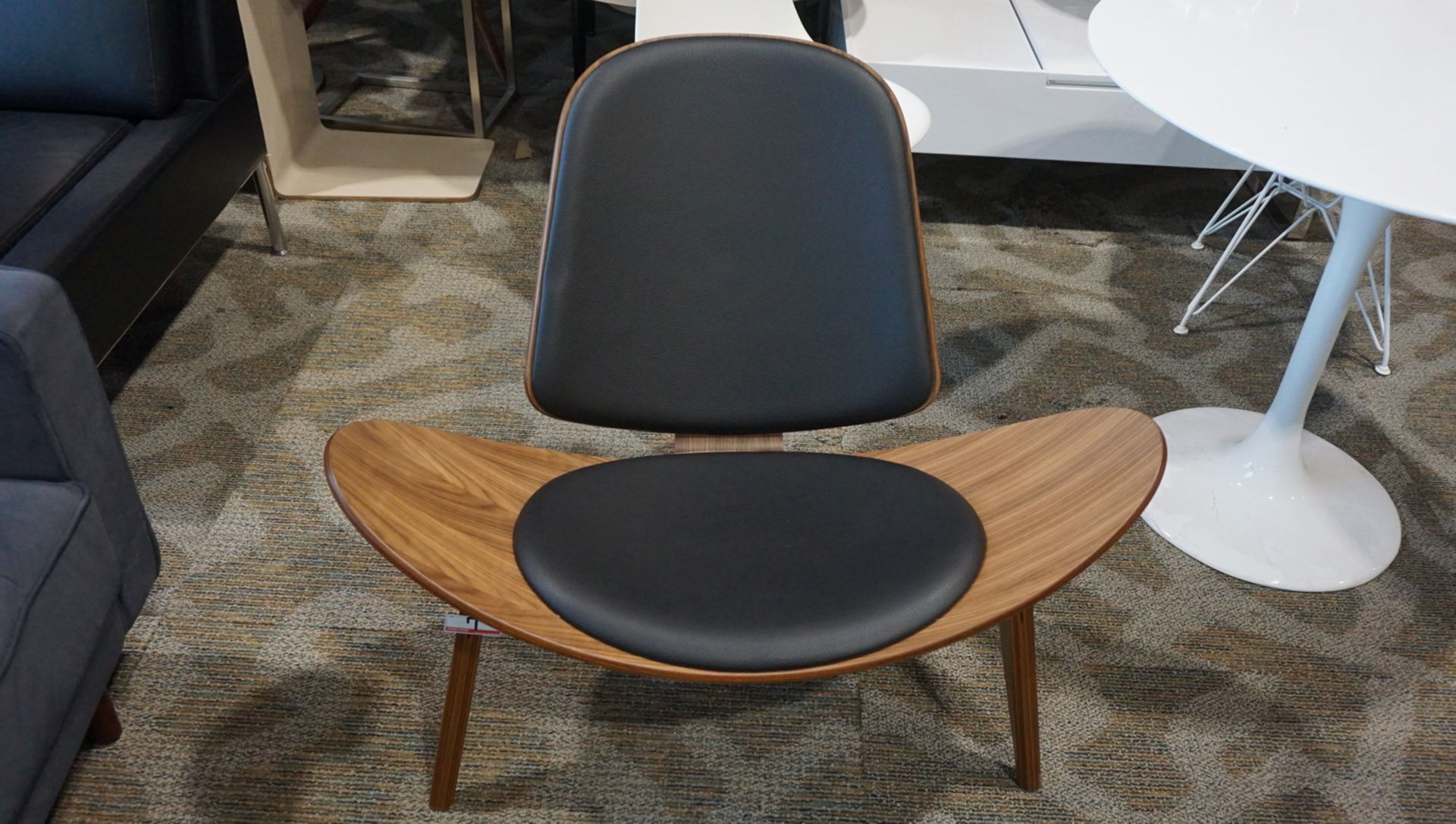 CARL HANSEN & SON SHELL CHAIR BY HANS WEGNER (MADE IN DENMARK) ($6,325 MSRP) - Image 2 of 4