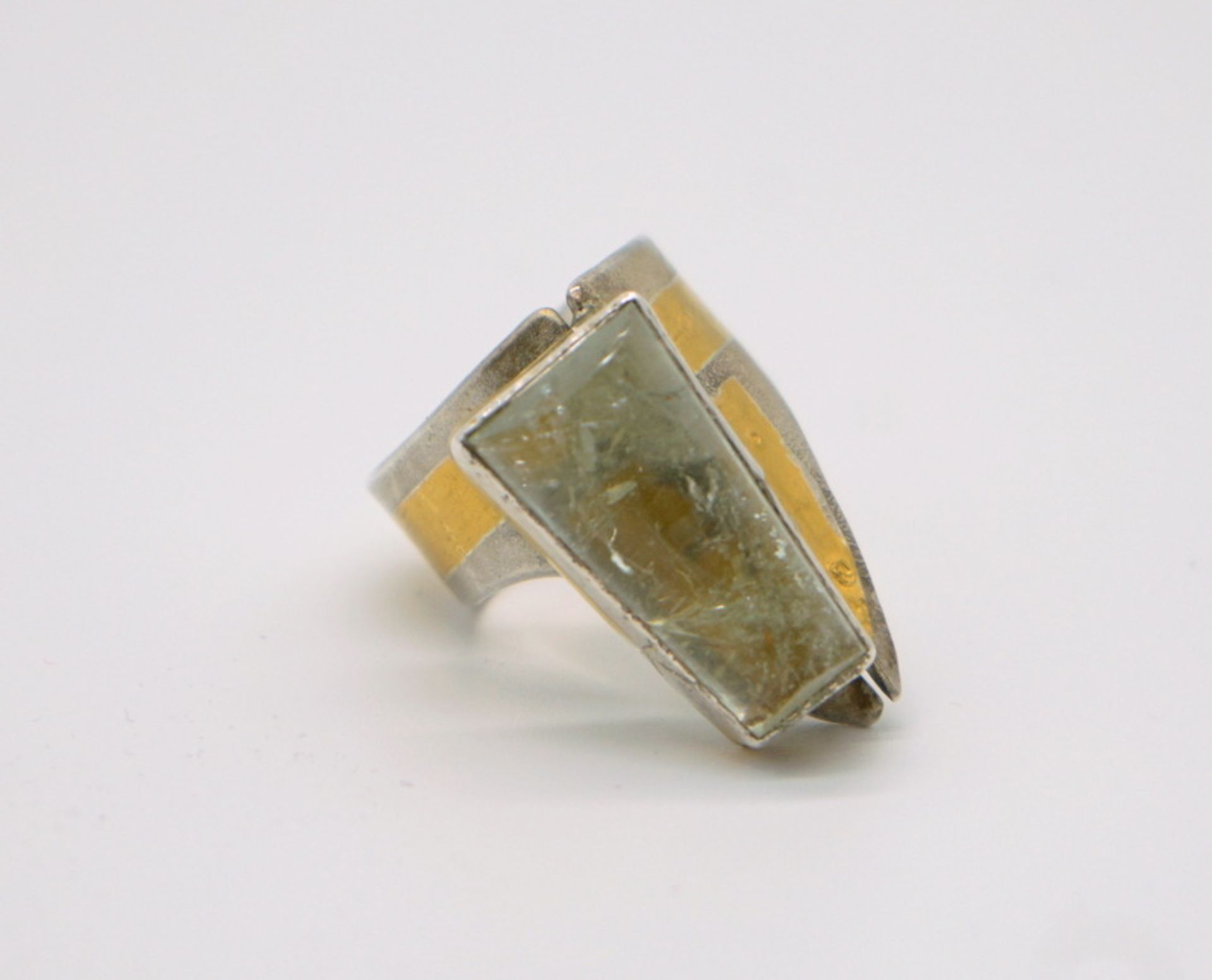 Gisela Seibert-Philippen, *1939: Unikatschmuck: Ring, Gold und Silber, mit Bergkristall besetzt