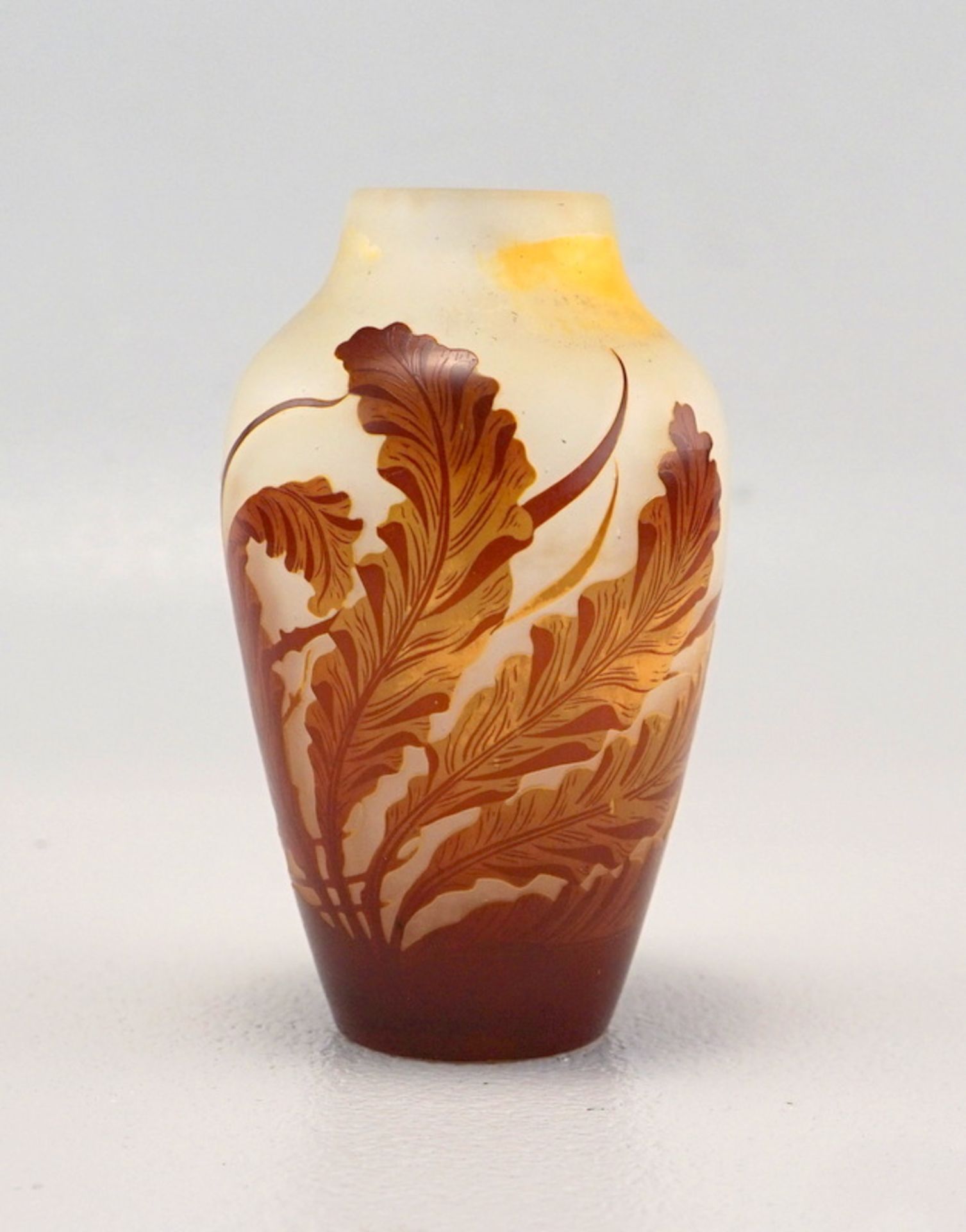 Gallé, Emile: Vase mit Schilf und Unterwasseralgen