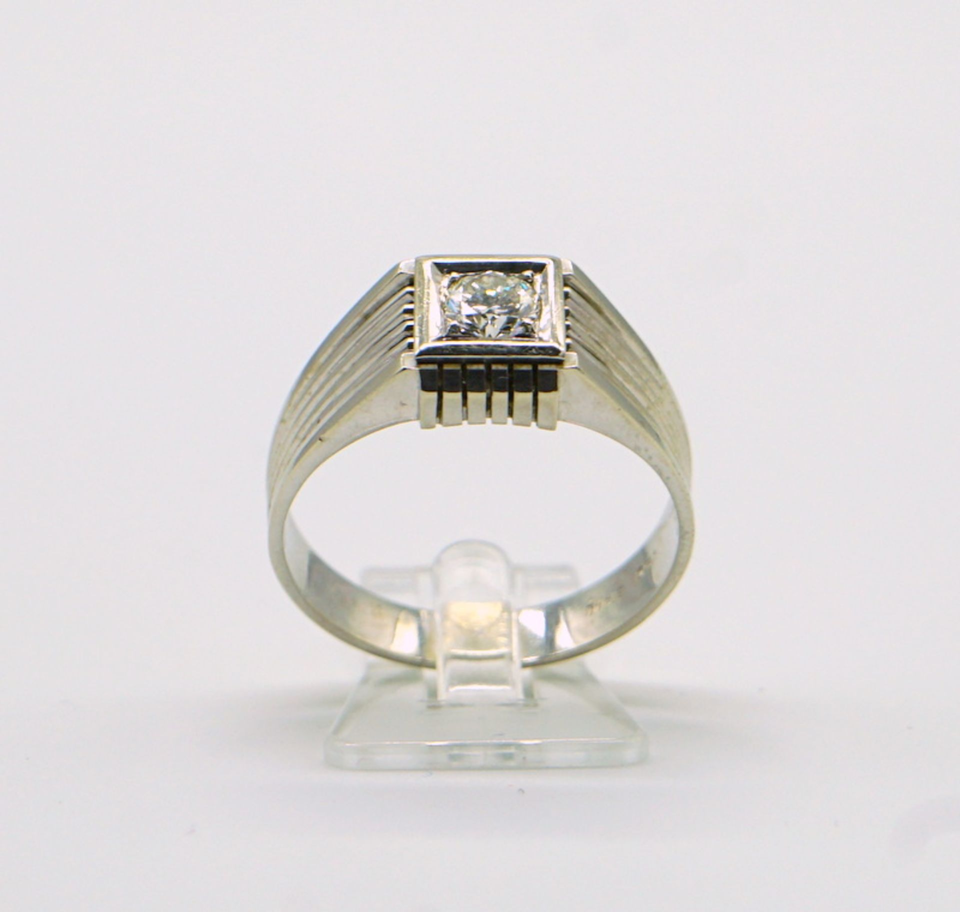 Herrenring mit Brillant, ca. 0,3ct, 750 WG - Image 3 of 3