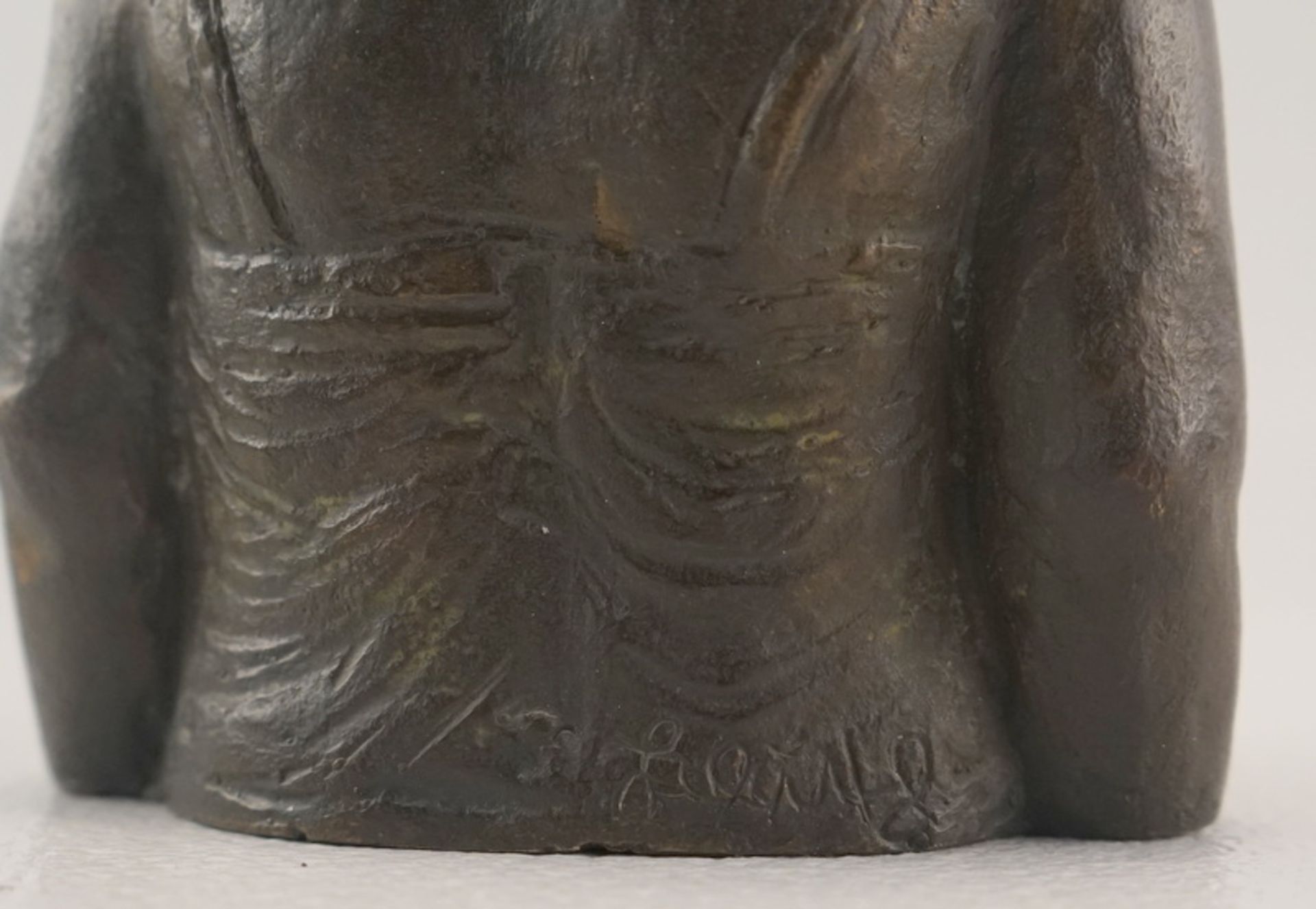 Bronze einer Emporblickenden Frau - Image 2 of 2