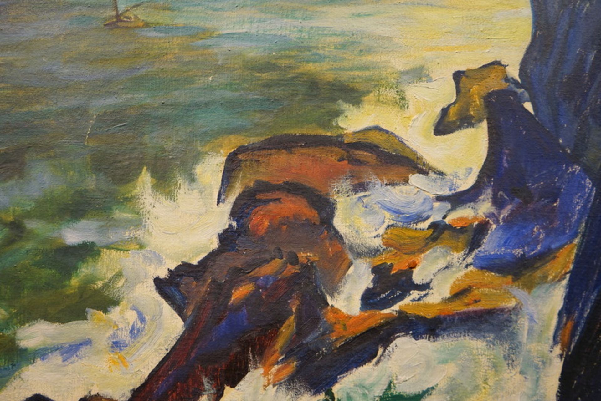 Gerbig, Alexander: Felsenküste mit Brandungswellen mit kleinem Segelboot - Bild 3 aus 5