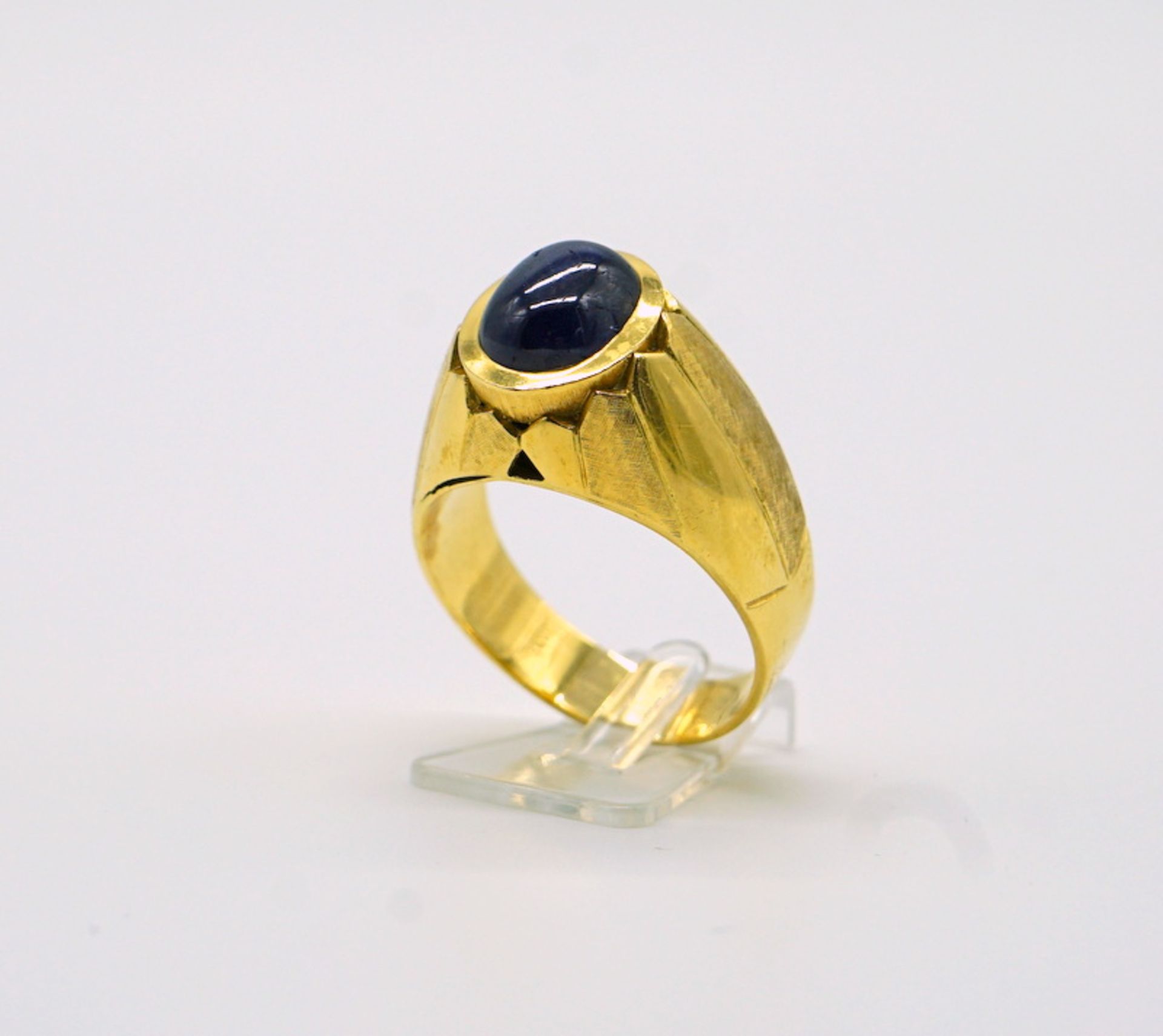 Herrenring mit Saphir-Cabochon, 750 GG - Image 2 of 4