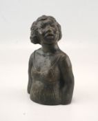 Bronze einer Emporblickenden Frau