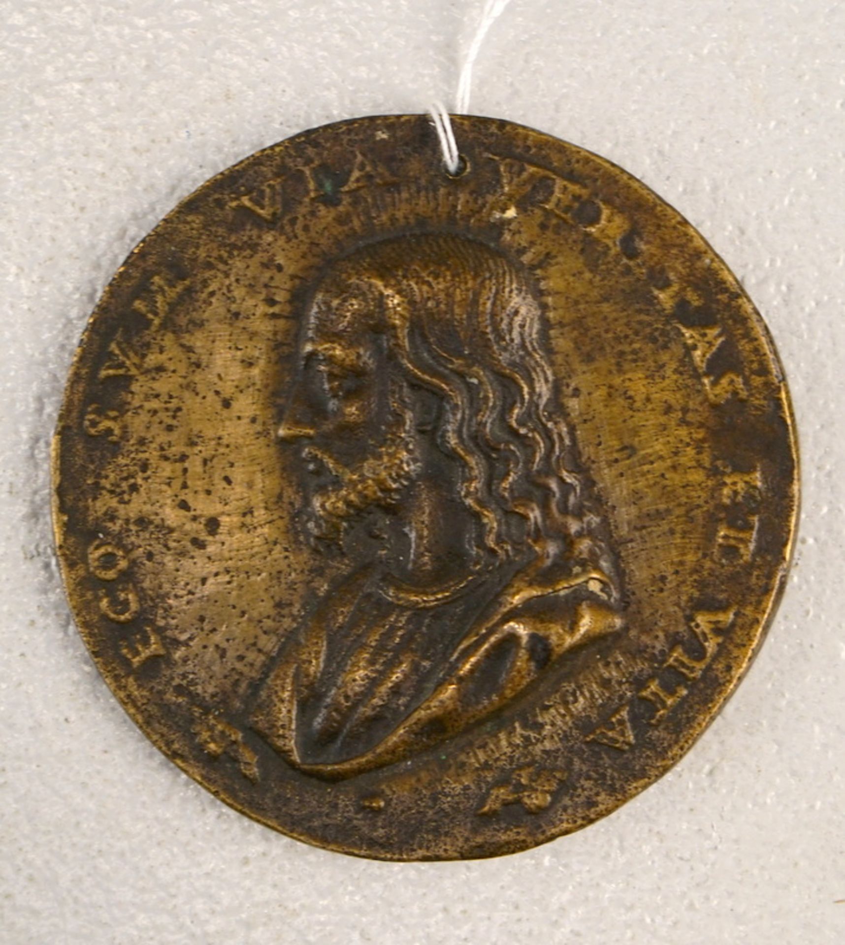 Bronzeplakette "Faustina" und Wallfahrtsmedaille, um 1900 - Image 2 of 4
