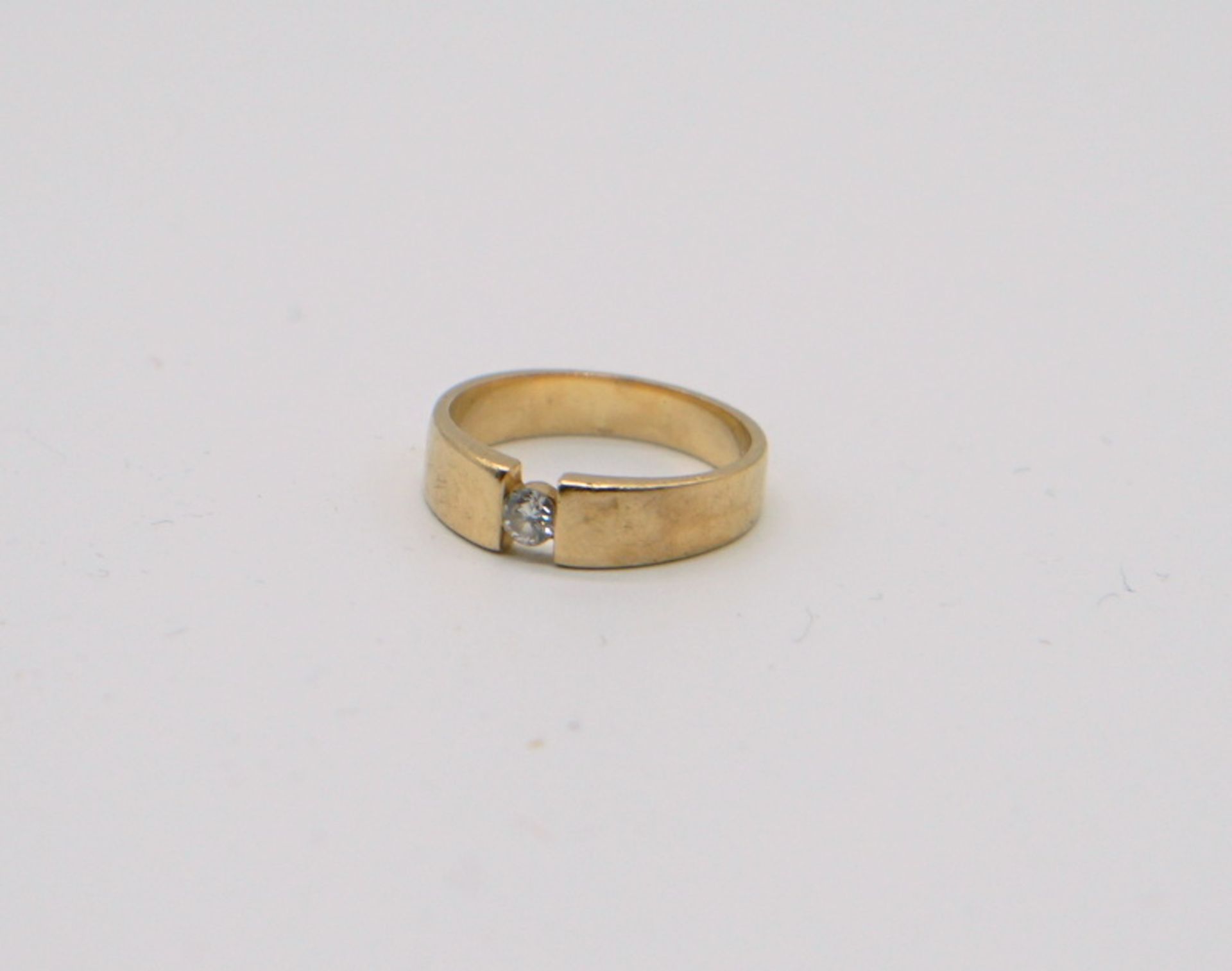 Kleiner Brillant-Ring, 585 GG