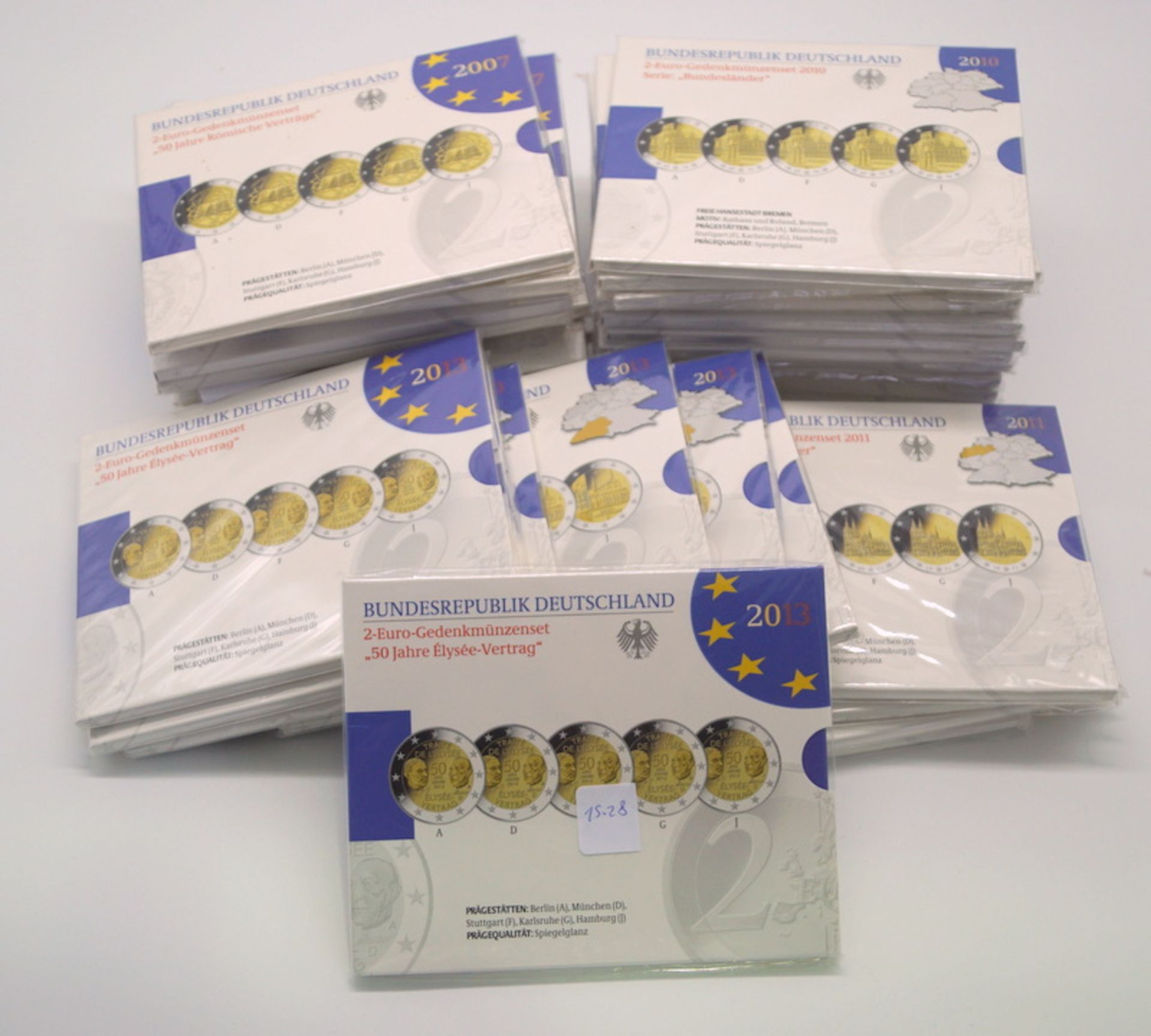 33x 2-Euro-Gedenkmünzenset, 2006-2021, 165 Münzen.