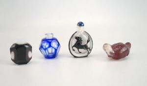 Vier Snuff Bottles, Peking Glas