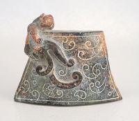 Interessantes Rituelles Objekt mit Drachendekor, Nephrit