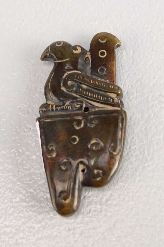 Jade-Amulett mit Phönix im Stil der Han-Dynastie