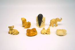 Sieben Japanische Netsuke Schitzereien