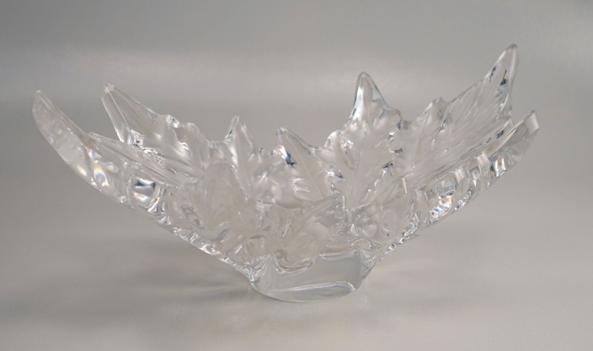 Rene Lalique, Wingen sur Moder: Grosse Obstschale "Champs-Elysee" entw. Marc Lalique 1951