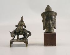 Kopf eines Buddha - Thailand 17/18 Jh und Gelehrtendarstellung auf Pferd