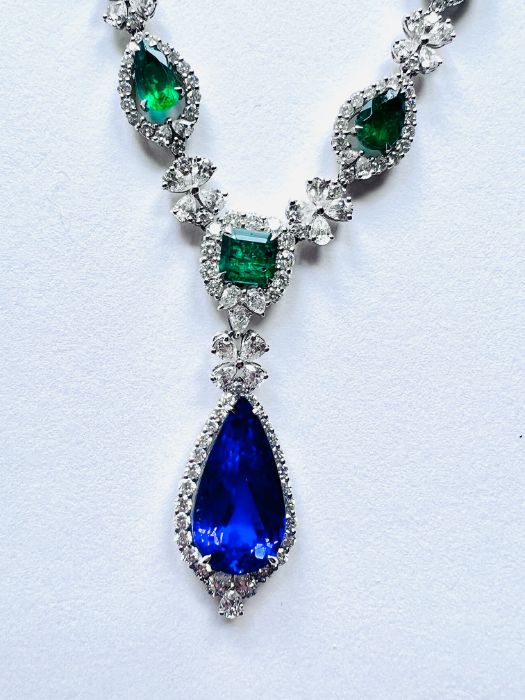 Diamond Tanzanite Pendant Necklace - Image 2 of 9