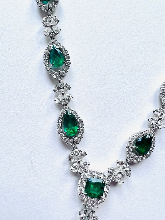 Diamond Tanzanite Pendant Necklace - Image 4 of 9