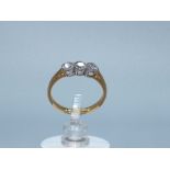 18CT GOLD 3 STONE DIAMOND RING