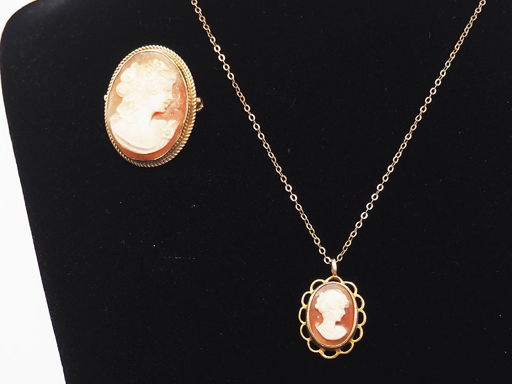 A 9ct yellow gold cameo jewellery set - Image 6 of 7
