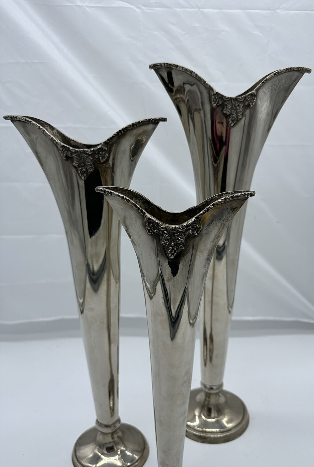 3 tier vases - Image 3 of 8