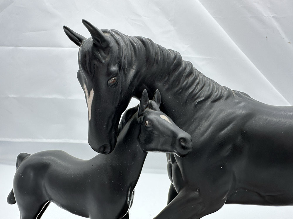 A Royal Doulton Black Beauty horse figurine - Image 4 of 5