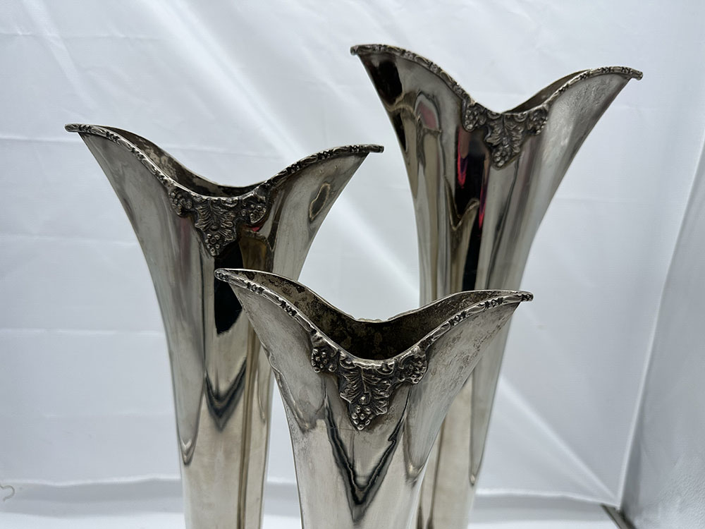 3 tier vases - Image 2 of 8