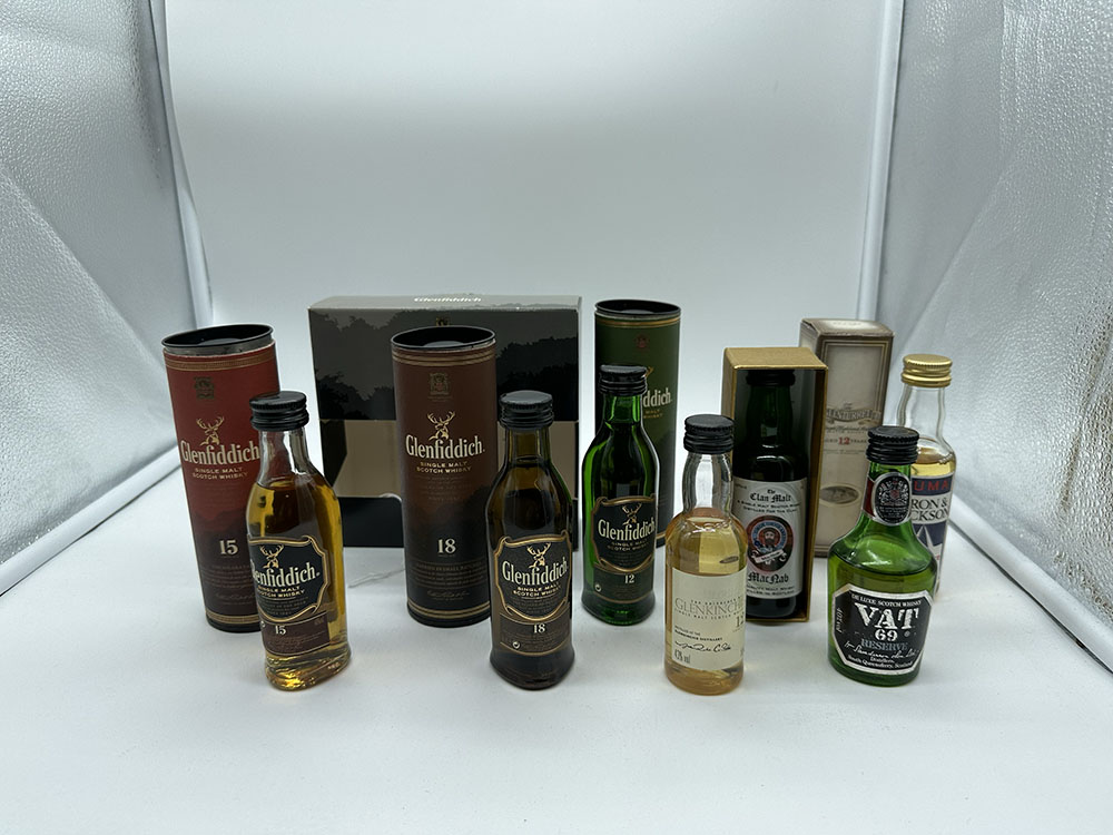 A mix of miniature whisky bottles - Image 2 of 2