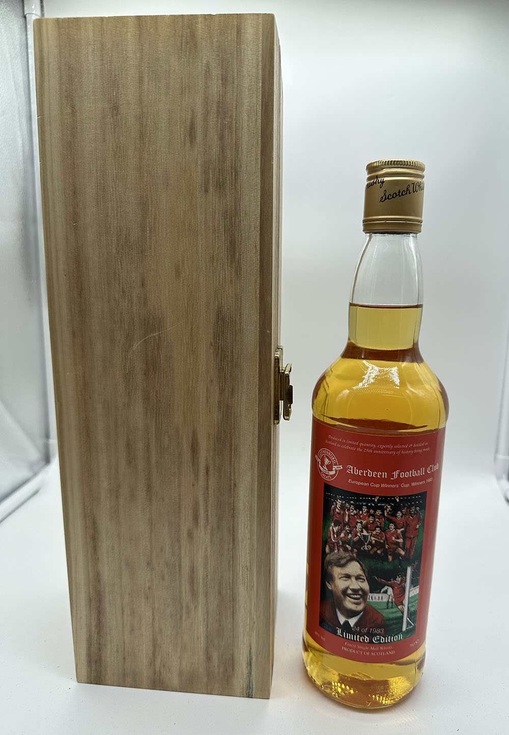 A limited edition Alex Ferguson whisky Aberdeen Football Club - Image 2 of 2