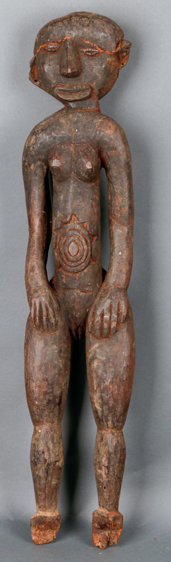 Figur einer Frau, vermutlich Ahnen- und Fruchtbarkeitsfigur, 20. Jh.