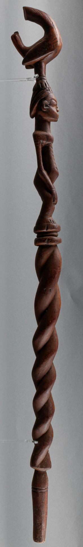 figürlich beschnitzter Gehstock der Dogon (Mali), 20. Jh. - Image 2 of 3