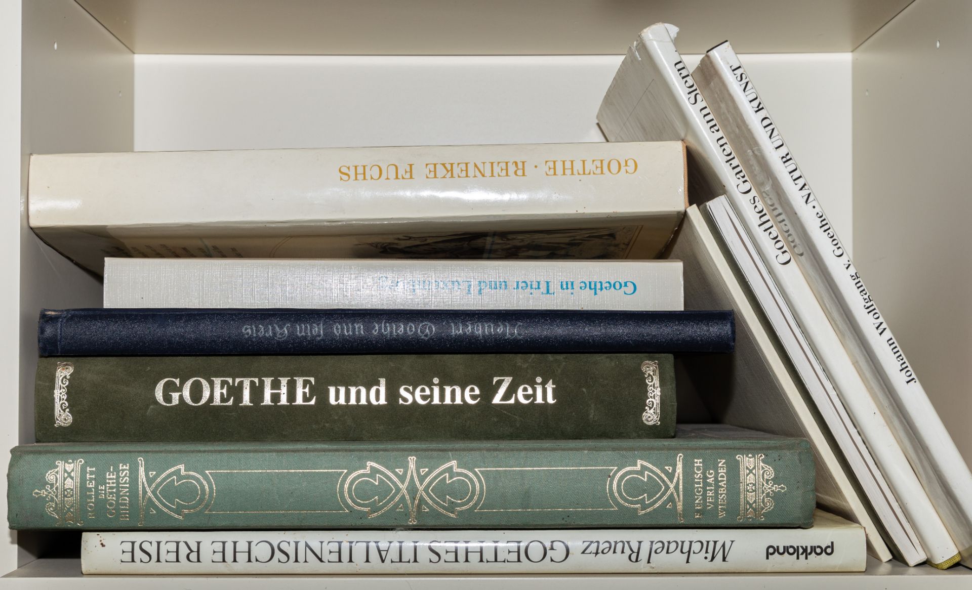 Große literaturwissenschaftliche Bibliothek zu Johann Wolfgang von Goethe - Image 2 of 27