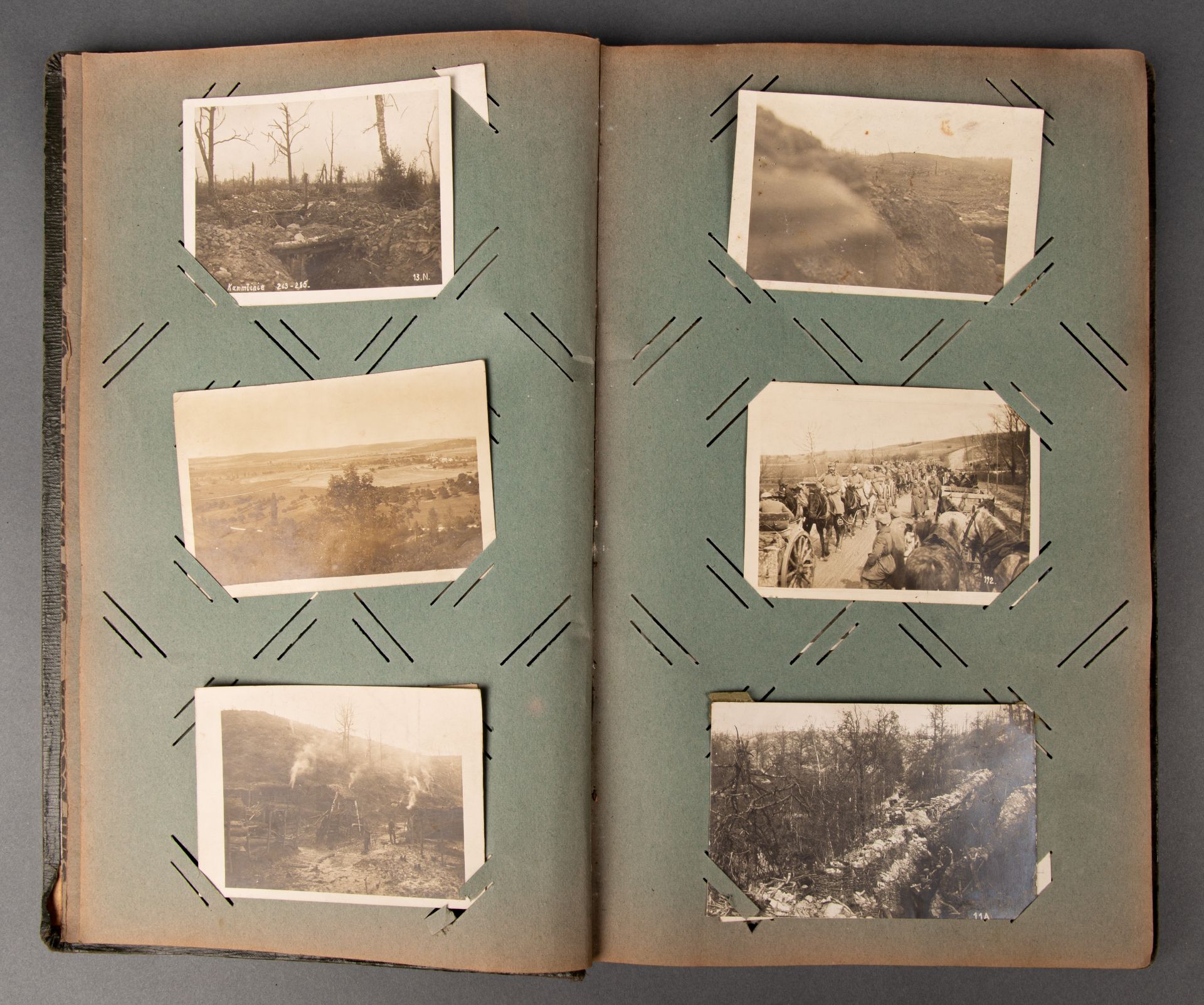 WK I Ansichtskartenalbum 'Kriegserinnerungen' 1914 - Image 2 of 3