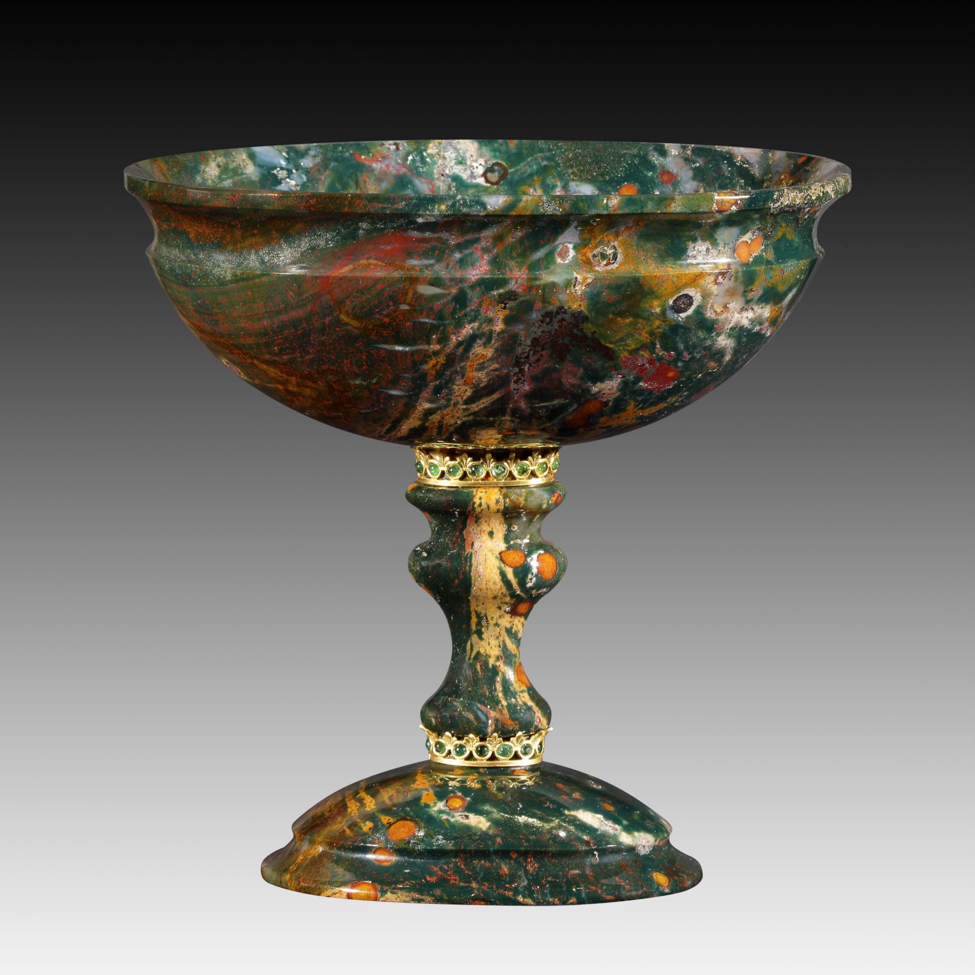 Ovaler Pokal aus grünem Jaspis - Kreation von Manfred Wild - Image 3 of 4