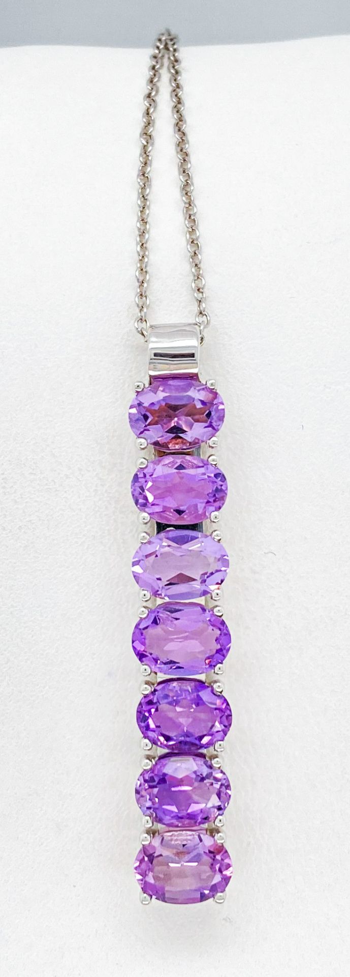 Stab-Anhänger mit 7 facettierten Amethysten