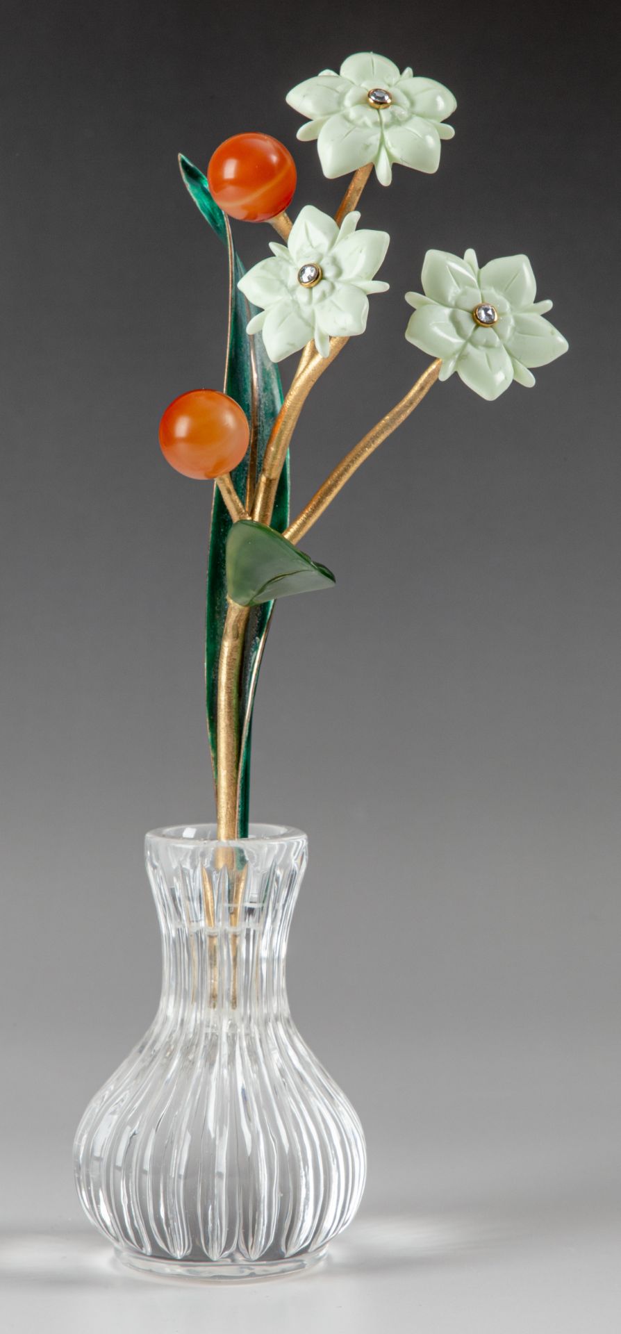 Vase mit Sindrablüten und -beeren - Kreation von Manfred Wild