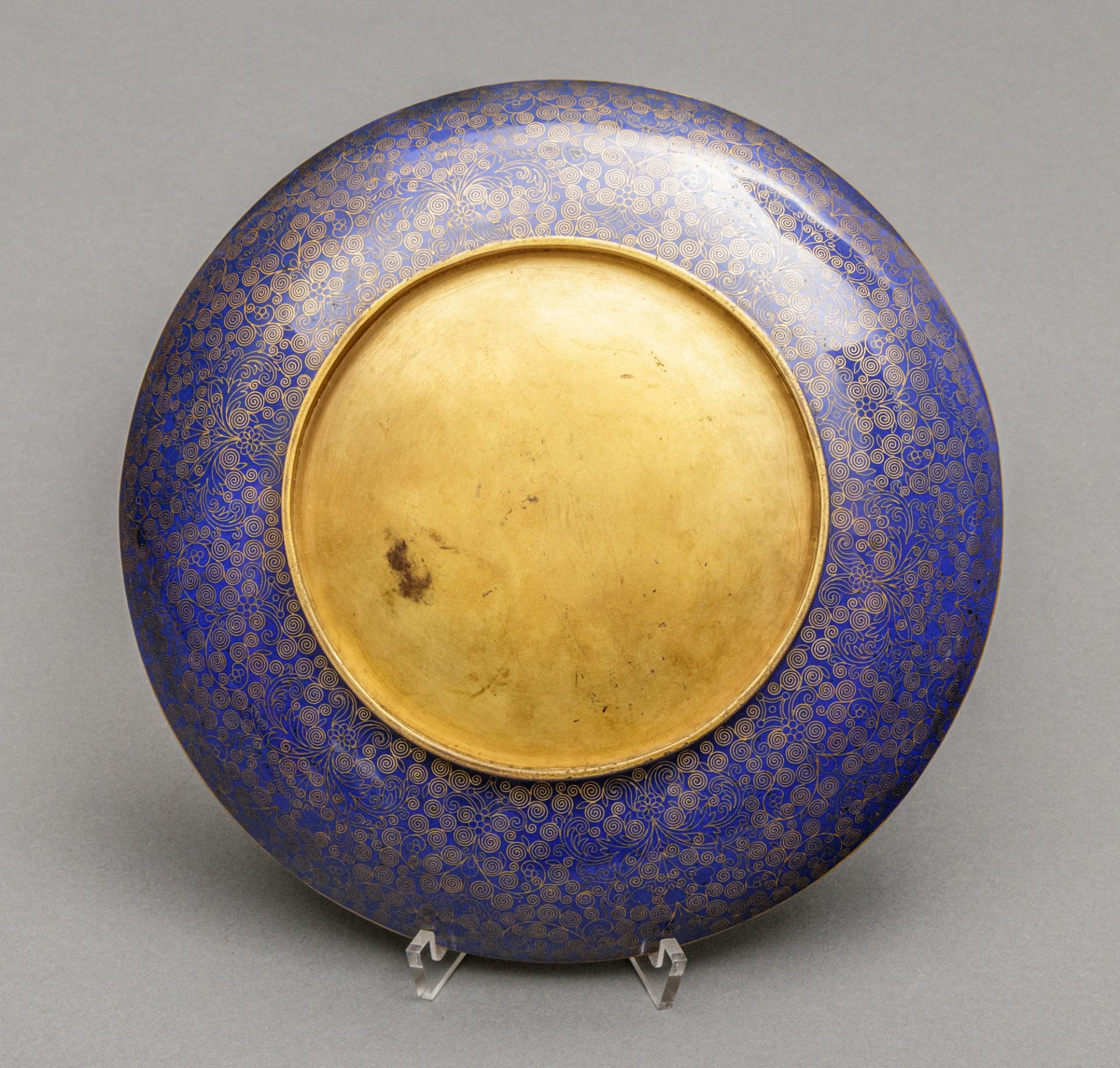 Paar Cloisonné Teller, China, wohl Qing Dynastie, 1644-1911 - Bild 2 aus 5