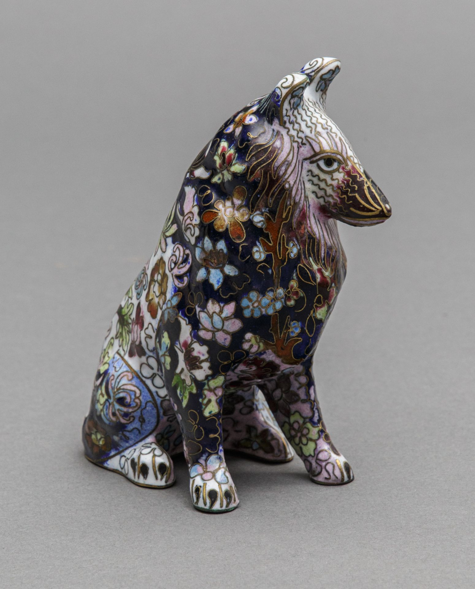 Cloisonné Hund, wohl China, 20 Jh. - Bild 2 aus 3