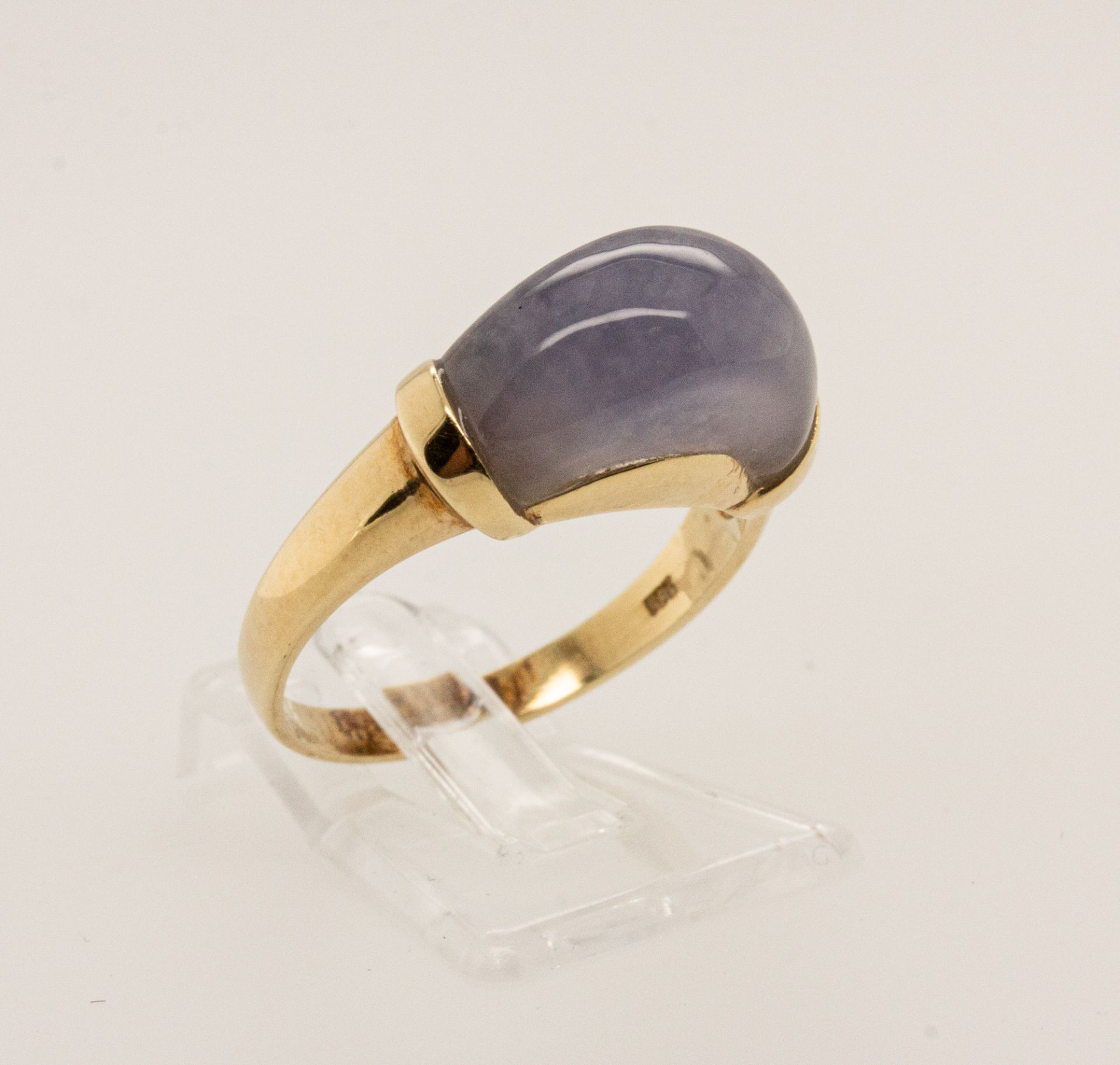Ring mit blauem Calcedon, 585er GG