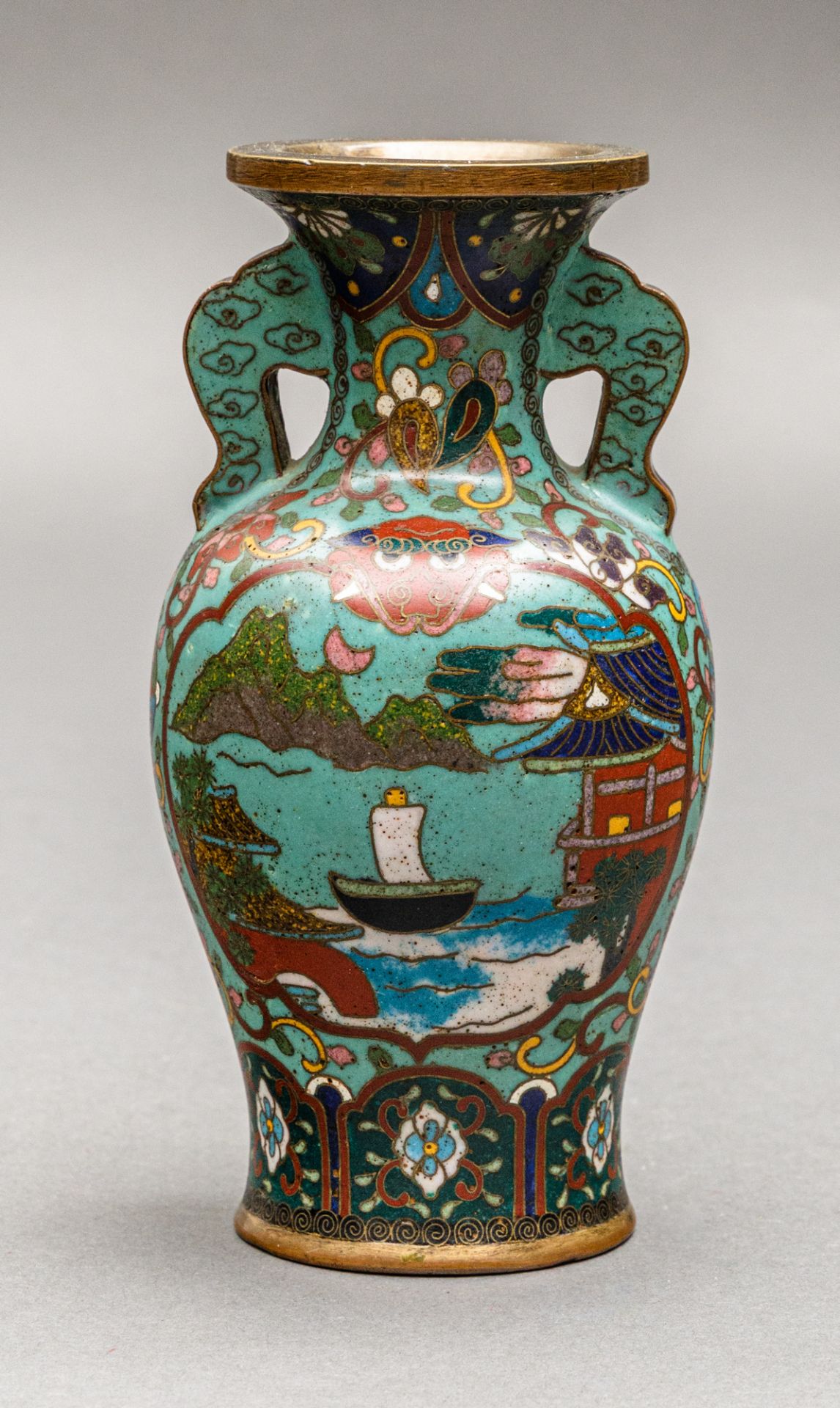 Japanische Cloisonné-Vase im chinesischen Stil, Meiji-Zeit (1868-1912) - Bild 3 aus 6