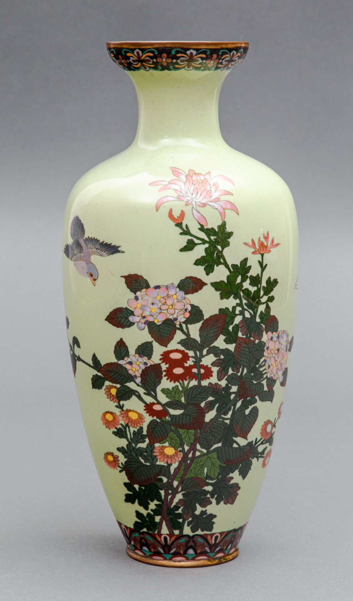 Cloisonné Vase, Japan, Meiji Zeit (1868-1912)