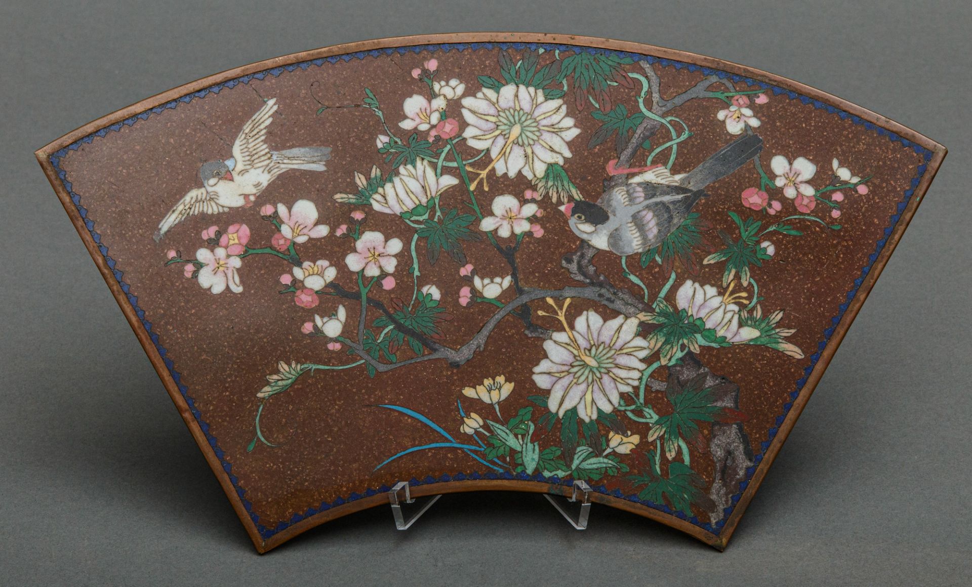 Cloisonné Tablett in Goldstone-Technik, Japan, Meiji-Zeit (1868-1912)