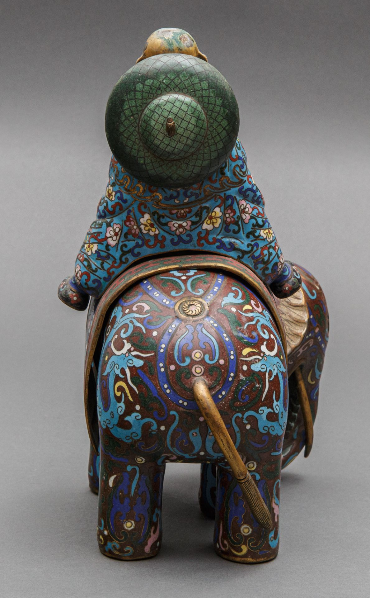 Cloisonné Elefant mit Reiter, China, wohl 19 Jh. - Bild 4 aus 5