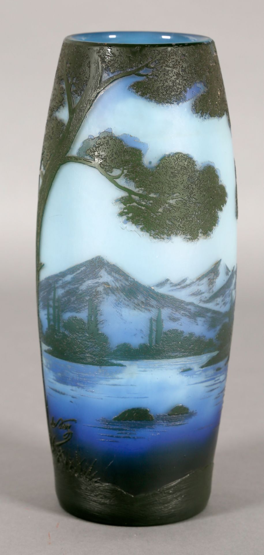 Vase mit Gebirgssee, de Vez, um 1907-1910, Cristallerie de Pantin (bei Paris) - Image 2 of 3