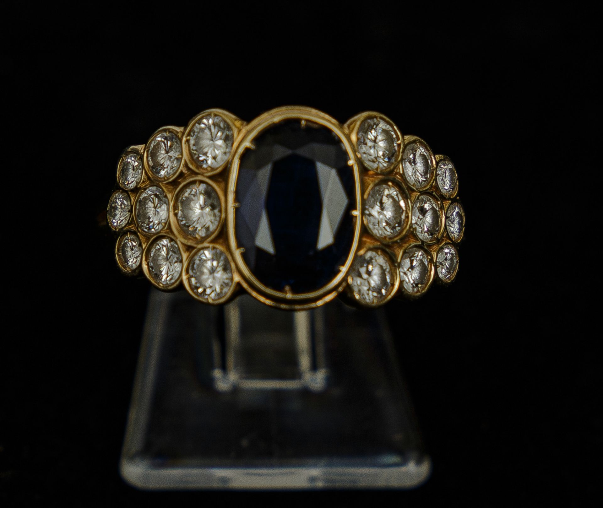 Ring mit Safir, GG 750 - Image 4 of 6