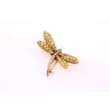 A dragonfly novelty brooch, the body grain set with twelve graduated round brilliant cut diamonds,