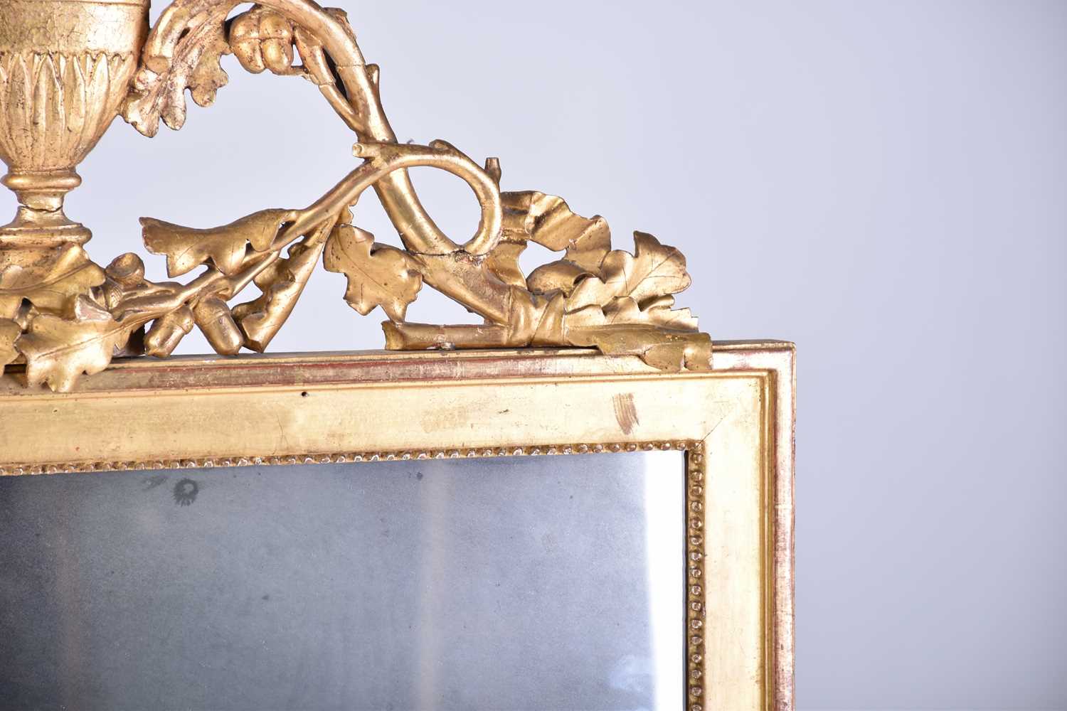 A late 18th century probably Italian carved wood and gilt gesso wall mirror with pierced oakleaf and - Bild 3 aus 21