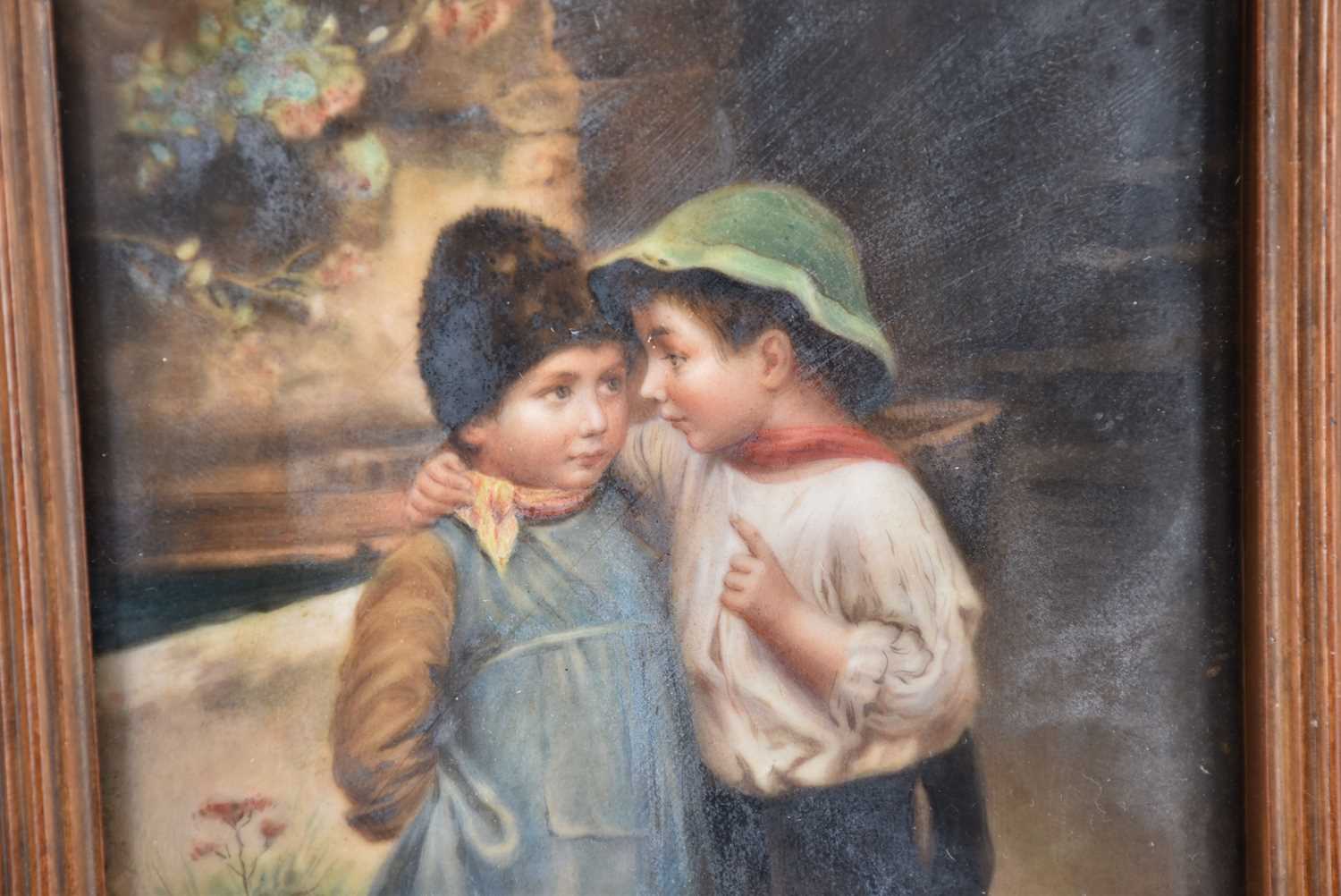 A German hand-painted porcelain plaque depicting two young boys in conversation, possibly KPM, - Bild 3 aus 9