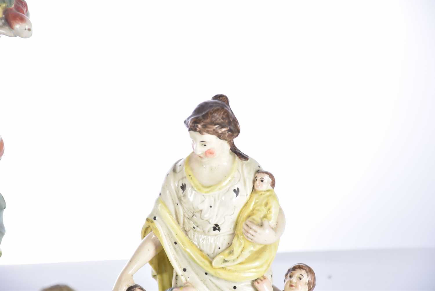 A collection of early 19th century Staffordshire pearlware figures, including an Enoch Wood figure - Bild 7 aus 31